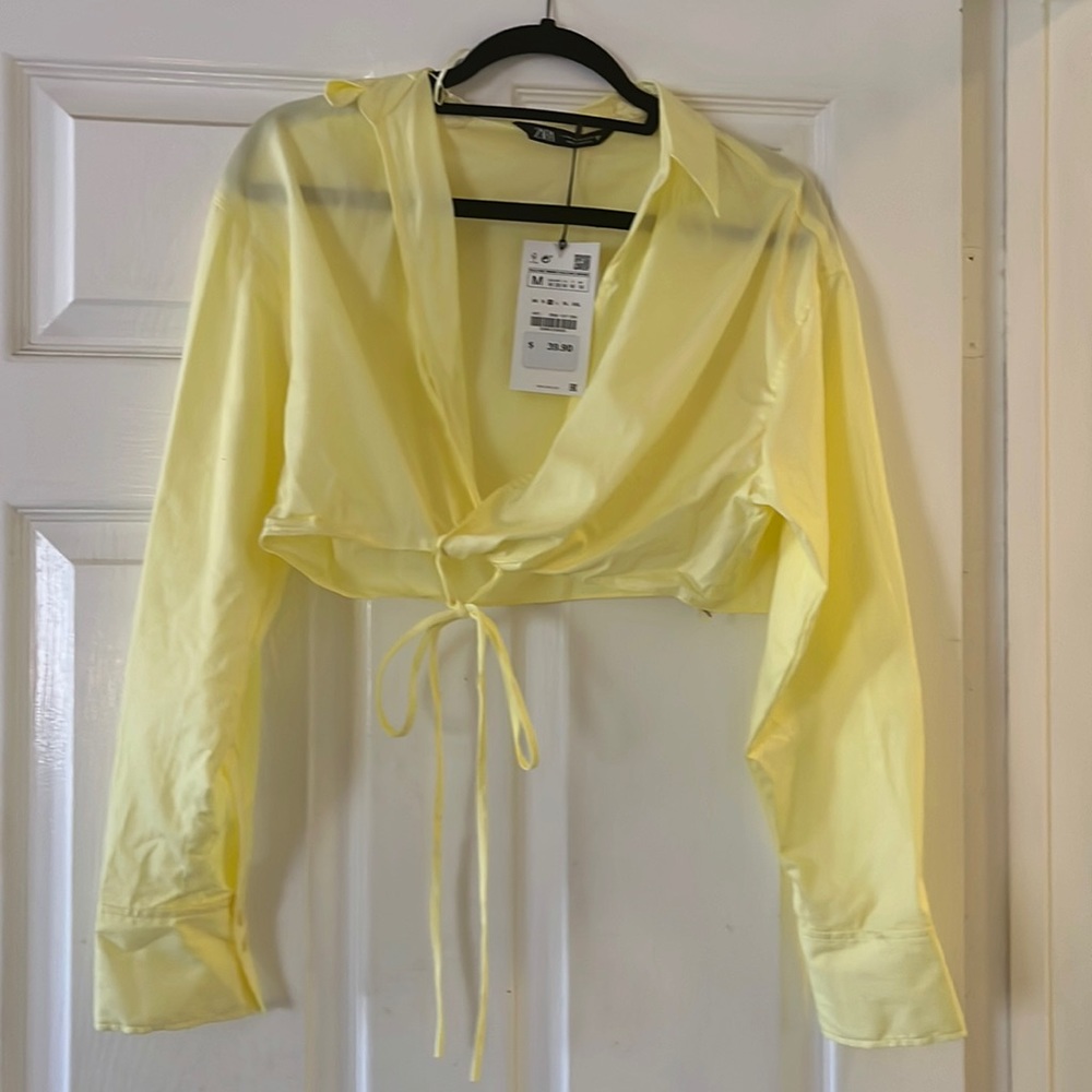 Zara yellow long sleeve crop top. Size M. Brand new with tags.